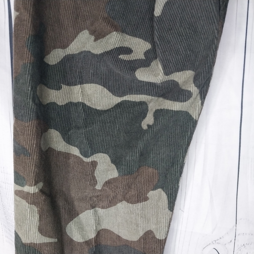 AMERICAN EAGLE Camouflage Super Stretch Corduroy Retro Edgy Festival Pants - Picture 13 of 15